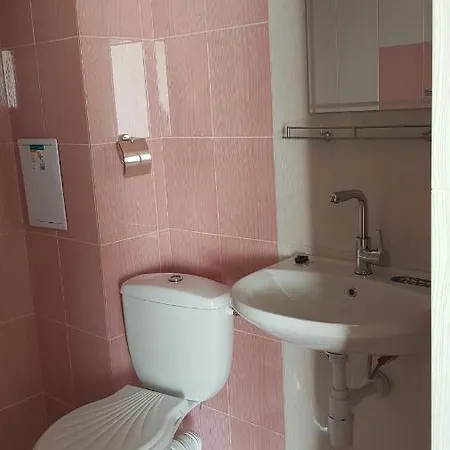 Casa de hóspedes амида 4*